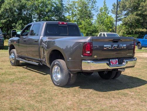 Granite Crystal Clearcoat Metallic 2026 RAM 3500 Tradesman