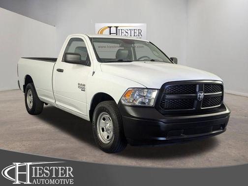 Bright White Clearcoat 2019 RAM 1500 Classic Tradesman