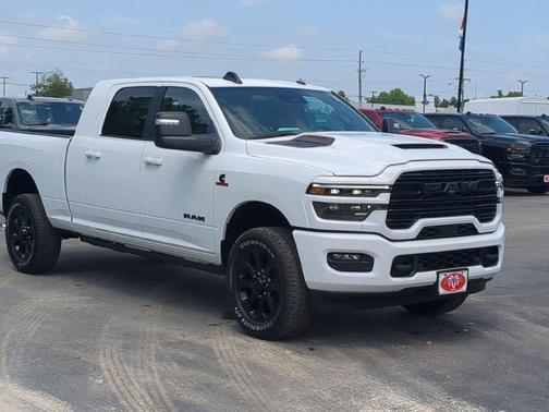 Bright White Clearcoat 2026 RAM 2500 Laramie