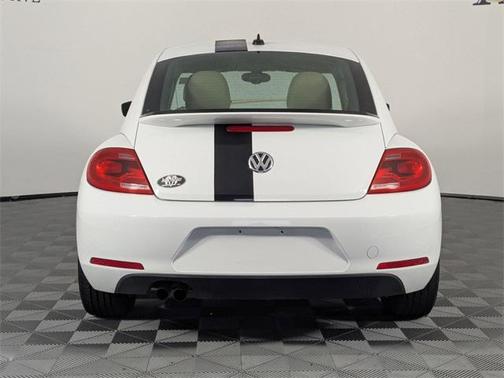 2016 Volkswagen Beetle 1.8T SE