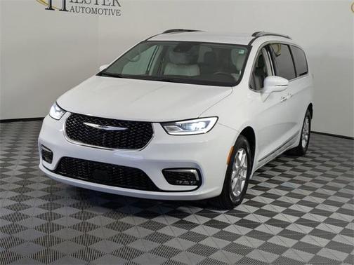 2021 Chrysler Pacifica Touring-L