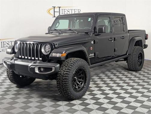 2023 Jeep Gladiator Overland