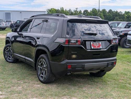 Diamond Black 2026 Jeep Cherokee LAREDO/LIMITED
