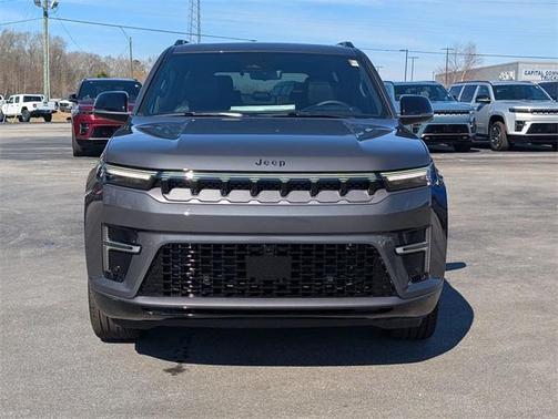 2026 Jeep Grand Wagoneer 