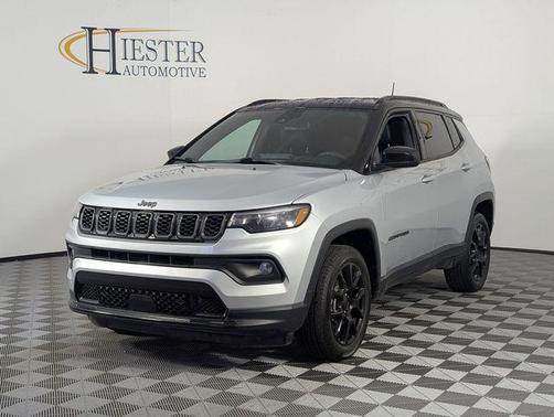 Silver Zynith 2024 Jeep Compass Latitude