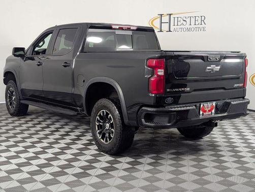Black 2022 Chevrolet Silverado 1500 ZR2