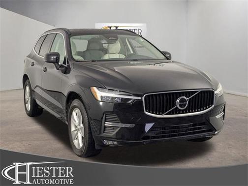 2022 Volvo XC60 B5 Momentum