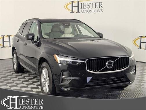 2022 Volvo XC60 B5 Momentum