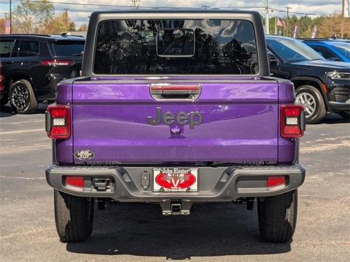 2026 Jeep Gladiator Sport