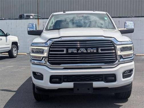 2024 RAM 2500 Laramie Crew Cab 4x4 64' Box