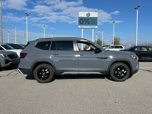Gray 2026 Volkswagen Atlas 2.0T Peak Edition
