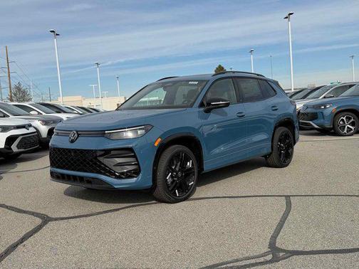 Blue 2026 Volkswagen Tiguan 2.0T SE R-Line Black 4MOTION