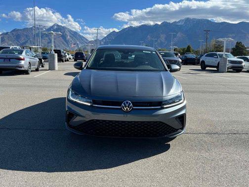 Platinum Gray 2026 Volkswagen Jetta 1.4T S