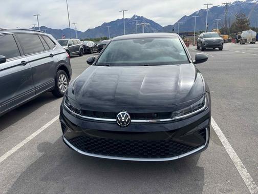 Black 2025 Volkswagen Jetta 1.4T S