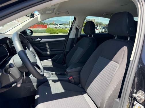 Black 2025 Volkswagen Jetta 1.4T S