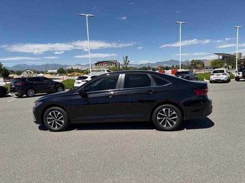 Deep Black Pearl 2025 Volkswagen Jetta 1.5T S
