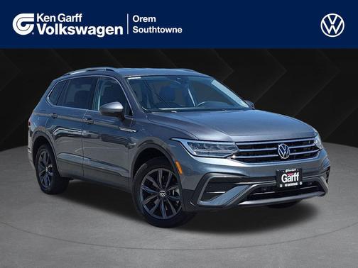 Platinum Gray Metallic 2023 Volkswagen Tiguan 2.0T SE 4MOTION
