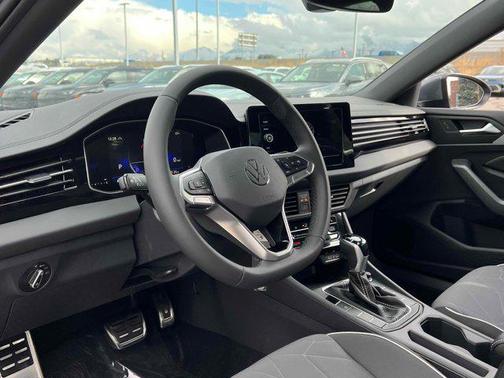 Platinum Gray 2026 Volkswagen Jetta 1.4T S