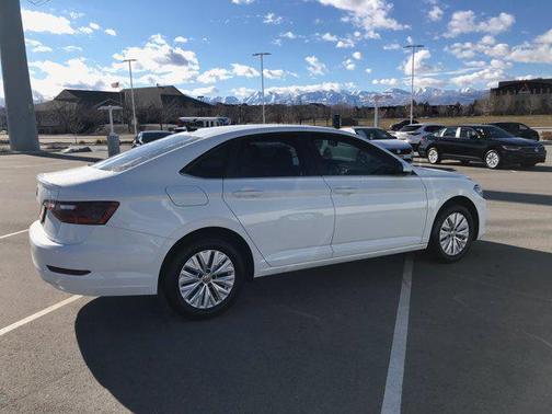 Pure White 2020 Volkswagen Jetta 1.4T S