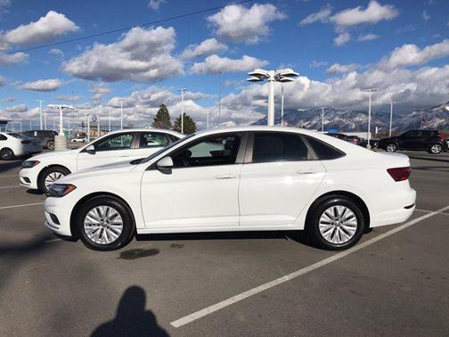 Pure White 2020 Volkswagen Jetta 1.4T S