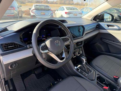 White 2023 Volkswagen Taos SE