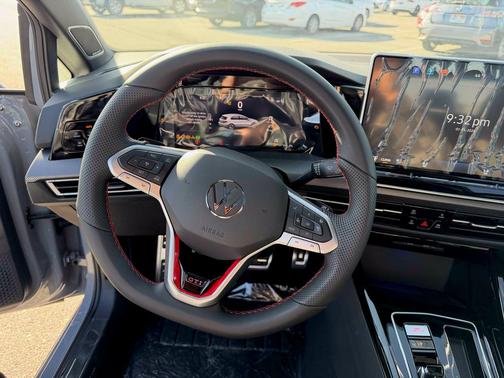 Moonstone 2026 Volkswagen Golf GTI 2.0T SE DSG