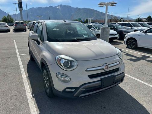 Grigio Arte (Gray Clear Coat) 2016 FIAT 500X Trekking Plus