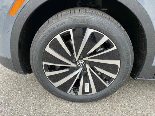 Gray 2026 Volkswagen ID.4 Pro