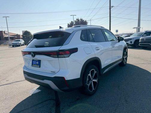 Pure White 2026 Volkswagen Tiguan 2.0T SE
