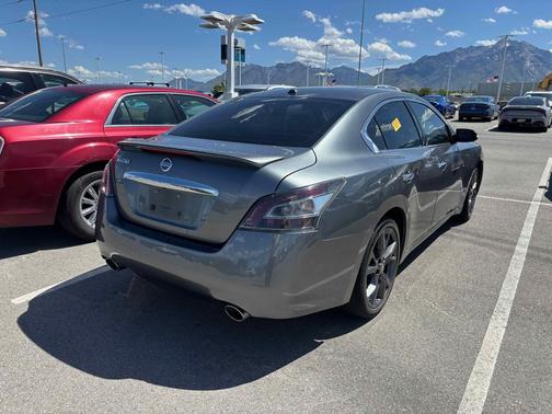 Gun Metallic 2014 Nissan Maxima SV
