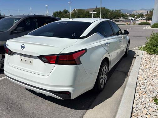 Glacier White 2020 Nissan Altima 2.5 S