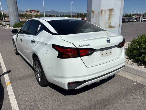 Glacier White 2020 Nissan Altima 2.5 S