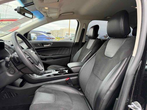 Black 2018 Ford Edge Sport