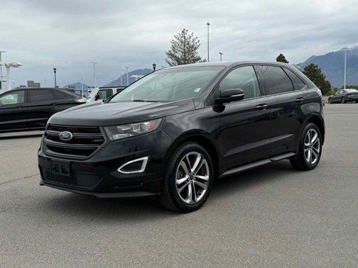 Black 2018 Ford Edge Sport
