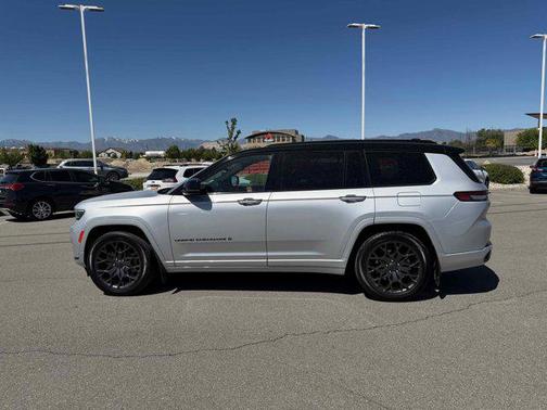 Silver Zynith 2024 Jeep Grand Cherokee L Summit Reserve