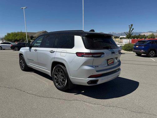 Silver Zynith 2024 Jeep Grand Cherokee L Summit Reserve