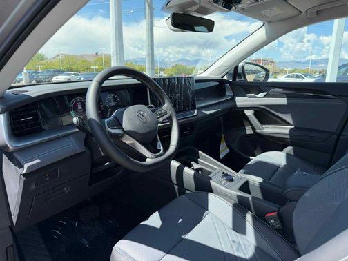 Silver 2026 Volkswagen Tiguan 2.0T SE