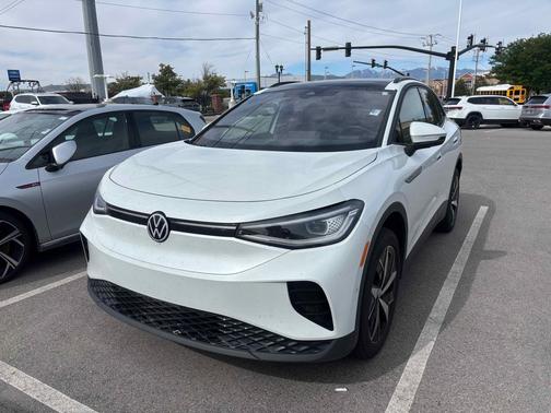 White 2023 Volkswagen ID.4 Pro S