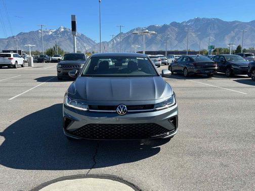 Platinum Gray 2026 Volkswagen Jetta 1.4T S