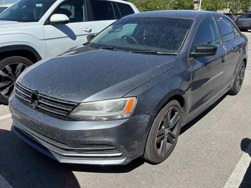 Platinum Gray Metallic 2016 Volkswagen Jetta 1.4T S w/Technology