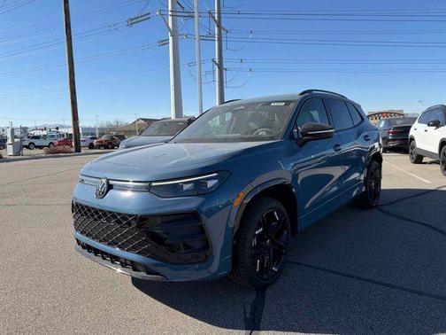 Blue 2026 Volkswagen Tiguan 2.0T SE R-Line Black 4MOTION
