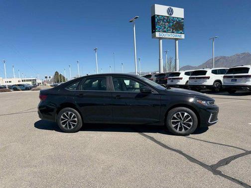 Deep Black 2026 Volkswagen Jetta 1.4T S