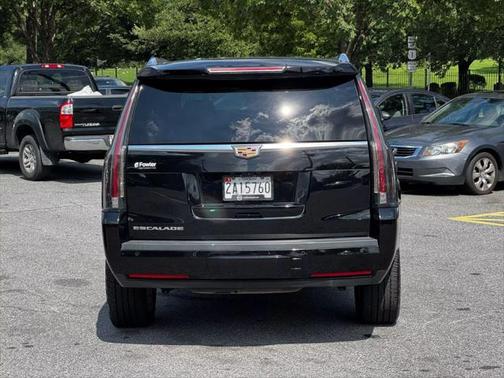 2019 Cadillac Escalade Sport