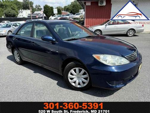 2005 Toyota Camry LE