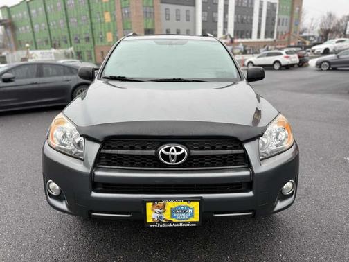 2009 Toyota RAV4 Sport