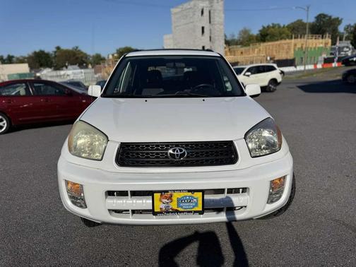 2002 Toyota RAV4 Base