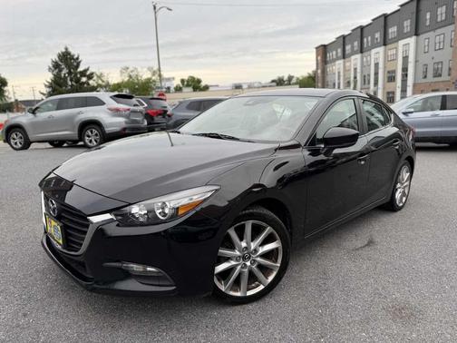 Jet Black Mica 2017 Mazda Mazda3 Touring
