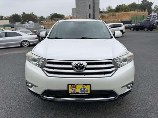 2012 Toyota Highlander Base
