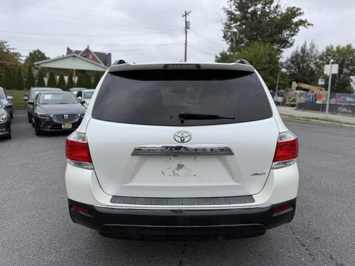 2012 Toyota Highlander Base