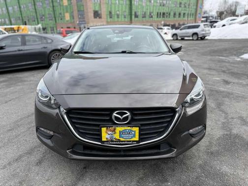 2018 Mazda Mazda3 Touring